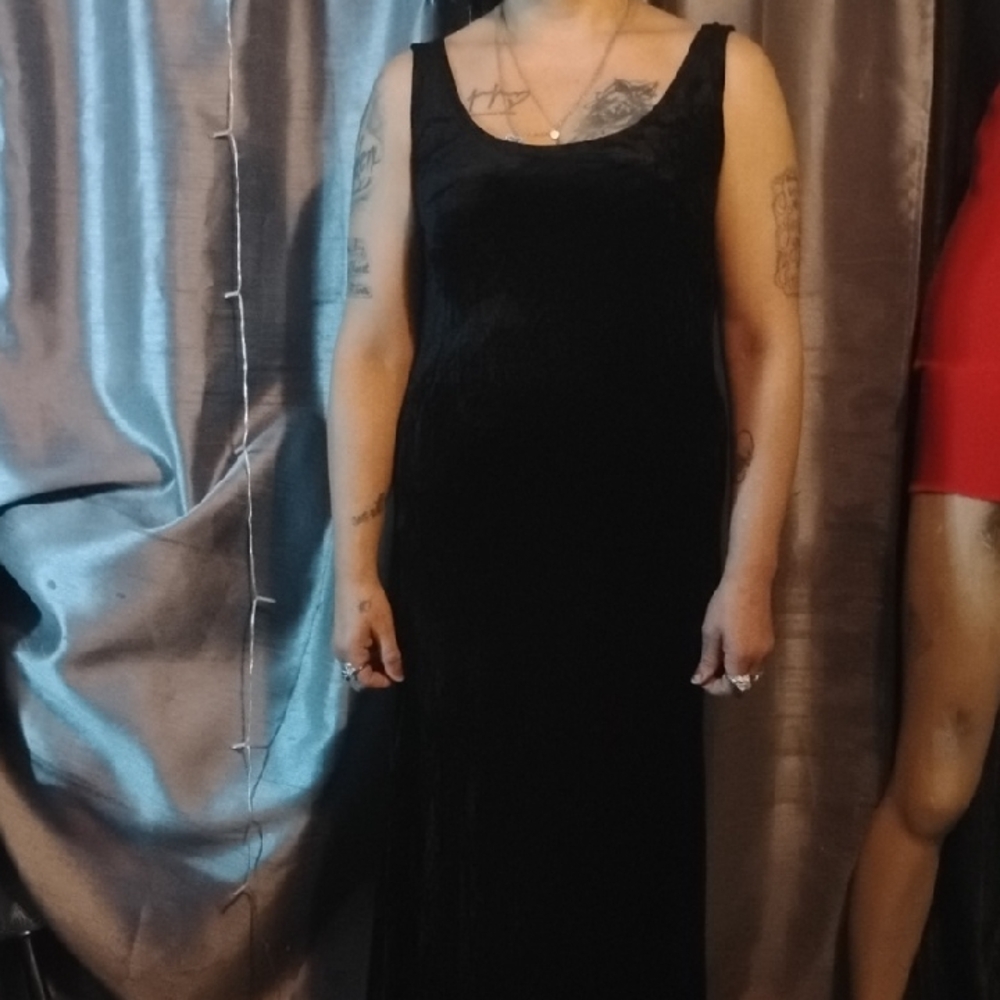 Chic Black Sleeveless Maxi Dress